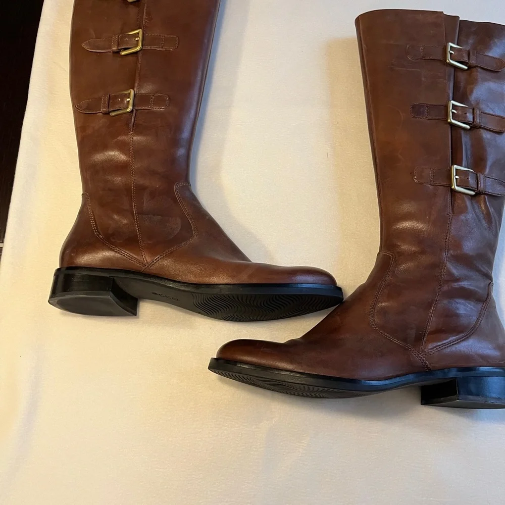 Classic Women's Tall Riding Boots - Brown